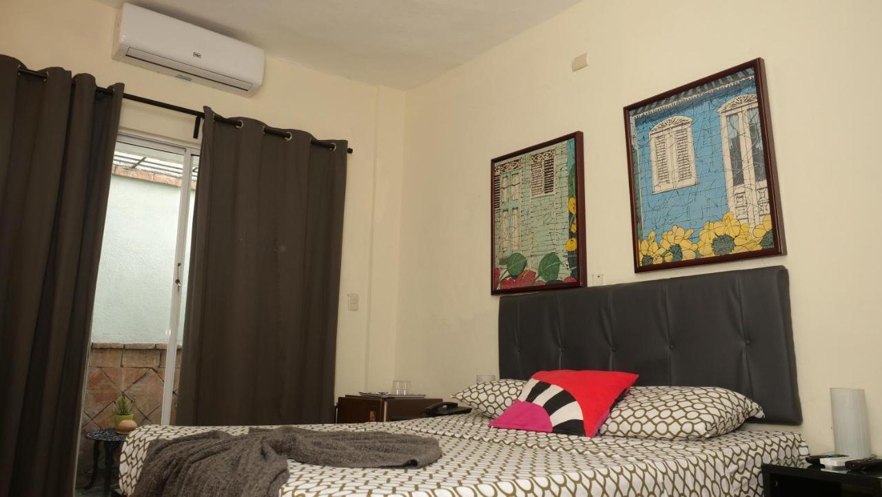 Hotel Alcaldeza - Garden House Santo Domingo Buitenkant foto