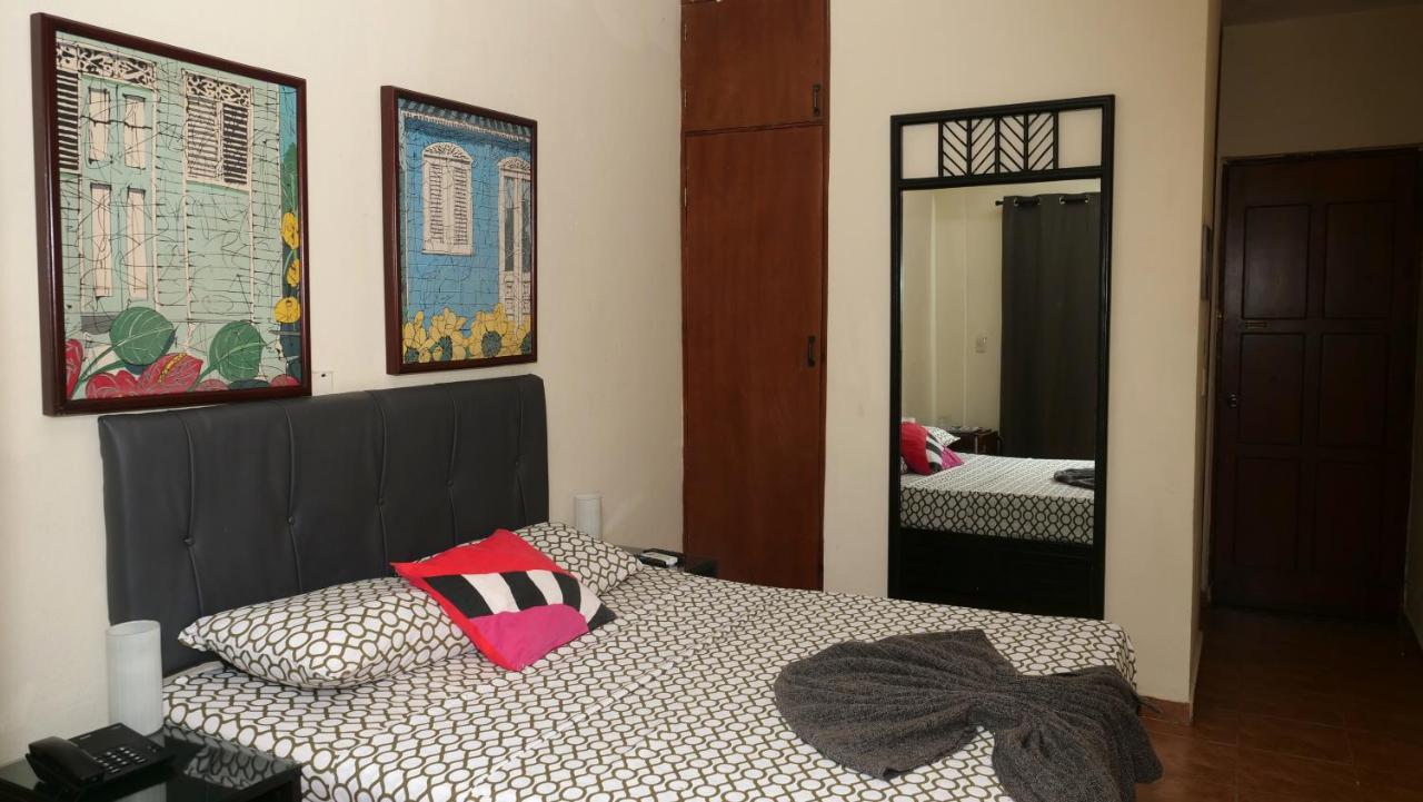Hotel Alcaldeza - Garden House Santo Domingo Buitenkant foto
